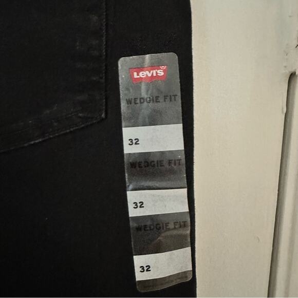 Levi’s Women’s Wedgie Fit Jeans Black Size 32 New - Picture 6 of 11